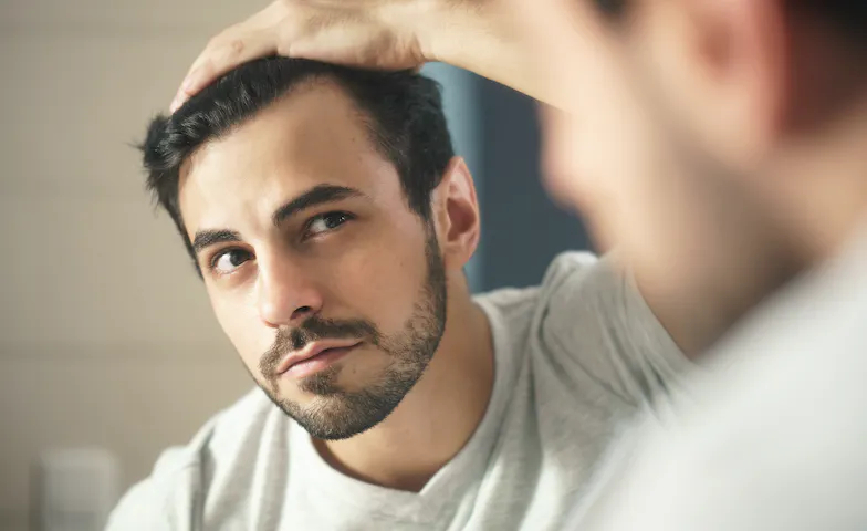 Laser-Scalp-Stimulation-regenerative-aesthetics-and-dermatology-laguna-hills-ca